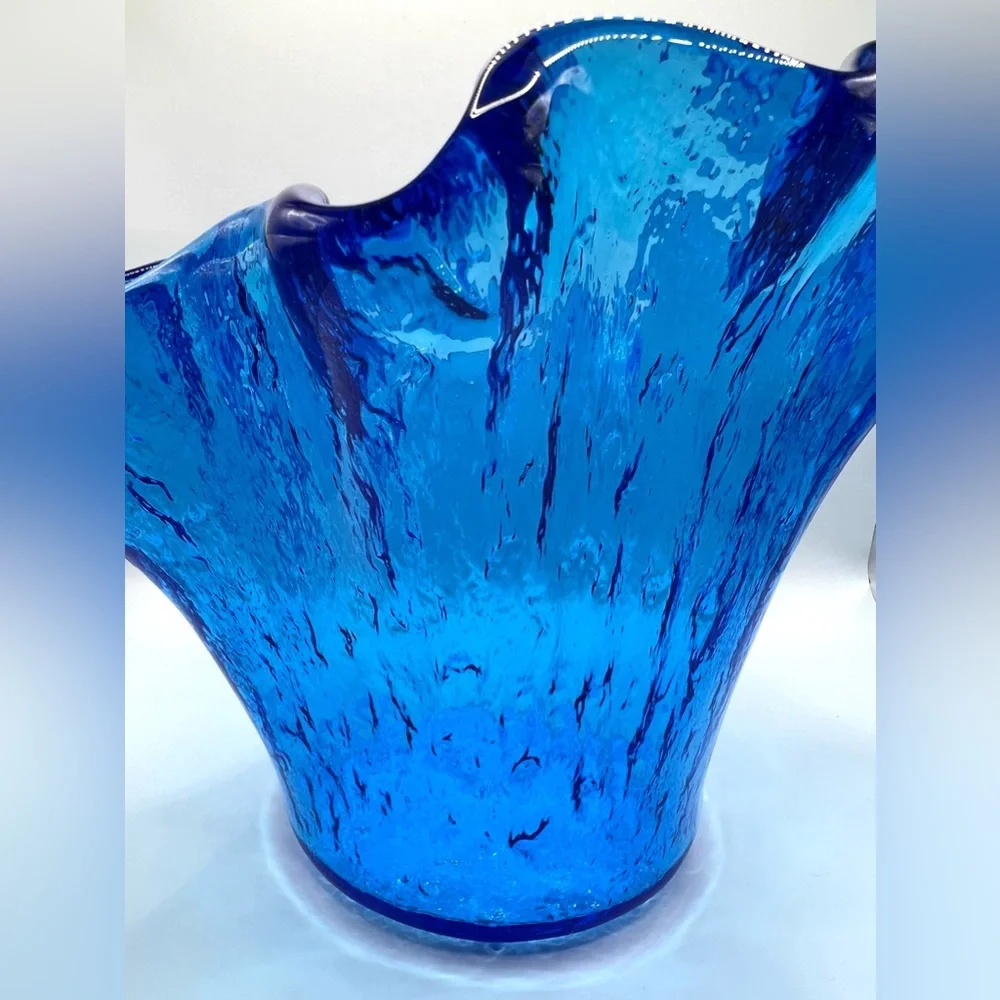 Cobalt Blue Art Glass Handkerchief Handblown Bowl Vase Abstract Fluted Edges 10